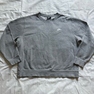 Nike Men's Crewneck Gray Sweater